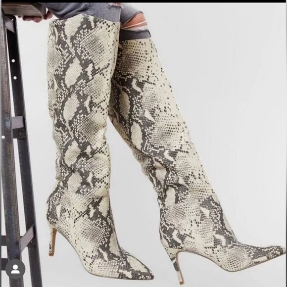 NWB Steve Madden Women's Kimari Boot, Size 6.5 - Picture 12 of 12